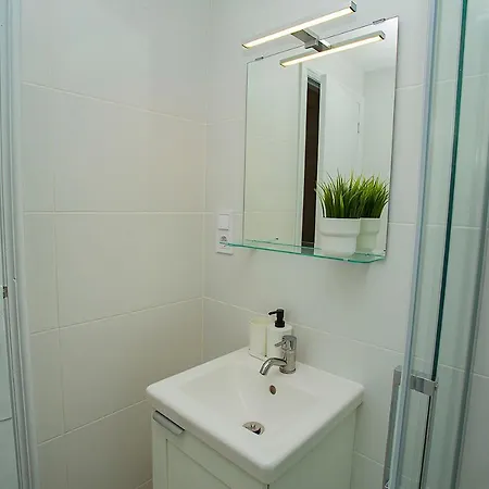 106 Economy Sea View - Alicante Apartmán *